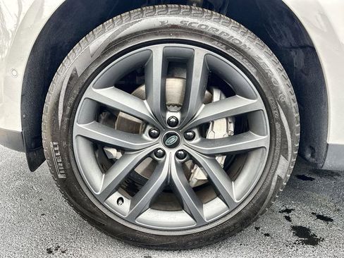 Certified 2024 Land Rover Range Rover Sport SE AWD/4WD image 10