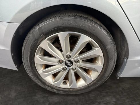 Used 2017 Hyundai Sonata Sport w/ Value Edition Package 02 FWD image 40