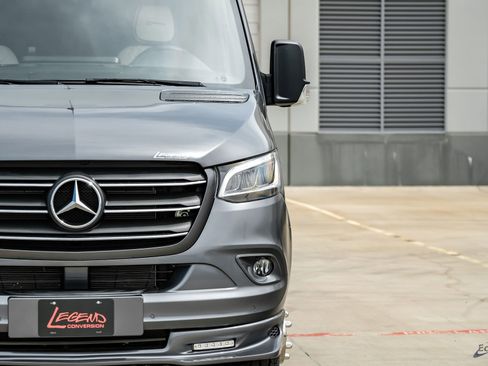 Used 2023 Mercedes-Benz Sprinter 3500 image 28