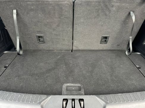 Certified 2022 Ford Explorer XLT w/ Equipment Group 202A image 16