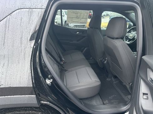 New 2026 Chevrolet Equinox LT image 30