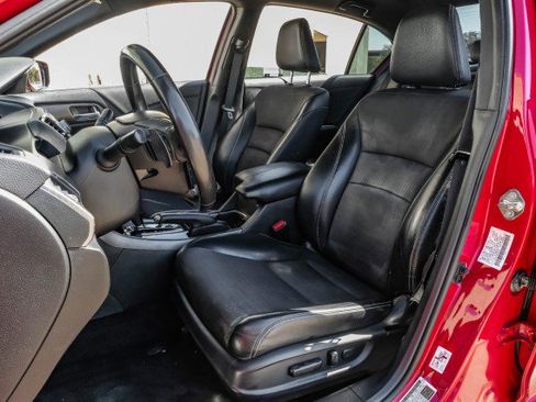 Used 2016 Honda Accord Sport image 40