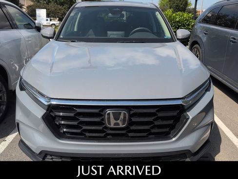Used 2025 Honda CR-V EX image 3