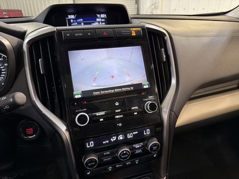 Used 2022 Subaru Ascent Limited w/ Technology Package image 19