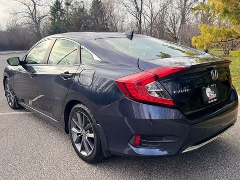 Used 2019 Honda Civic EX image 2