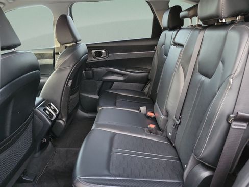 Certified 2024 Kia Sorento S AWD/4WD image 7