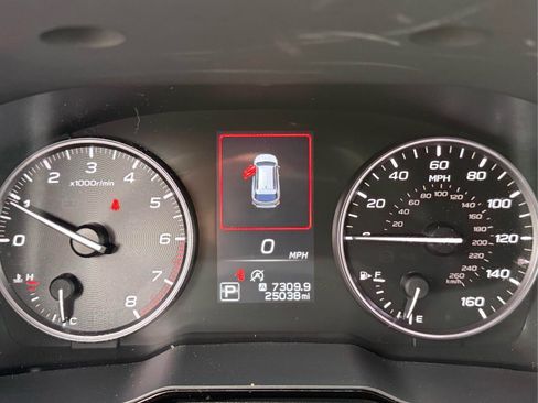 Used 2024 Subaru Outback Premium AWD/4WD image 29