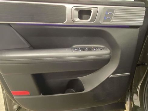 Used 2024 Hyundai Santa Fe Limited image 12