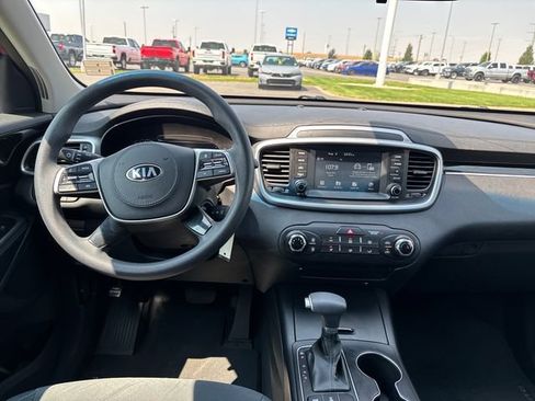 Used 2020 Kia Sorento LX AWD/4WD image 13