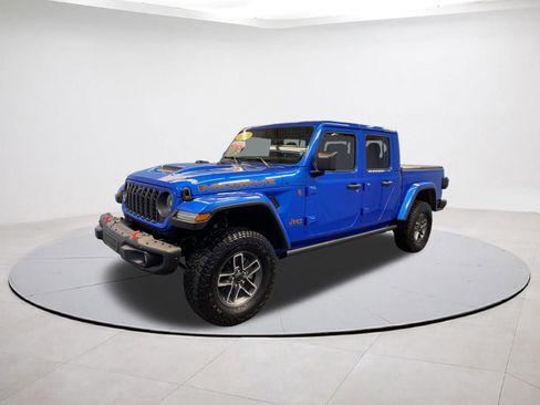 Certified 2024 Jeep Gladiator Mojave image 3