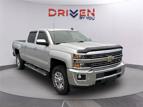 Used 2015 Chevrolet Silverado 2500 LTZ AWD/4WD image 39