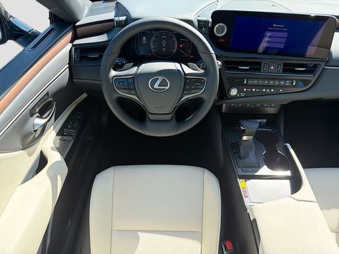 New 2025 Lexus ES 350 w/ Premium Package image 17