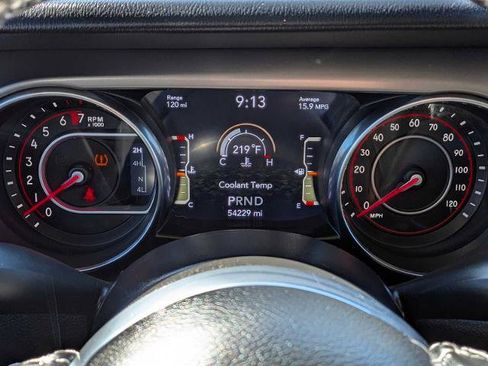 Used 2020 Jeep Gladiator Rubicon w/ Uconnect 4C Nav & Sound Group AWD/4WD image 26