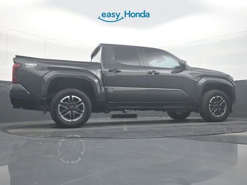 Used 2024 Toyota Tacoma TRD Sport image 34