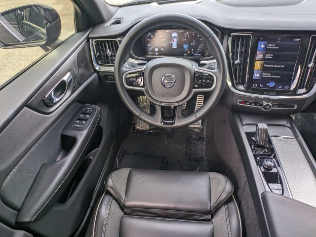 Used 2022 Volvo S60 B5 R-Design w/ Advanced Package AWD/4WD image 16