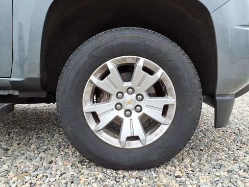 Used 2019 Chevrolet Colorado LT w/ LT Convenience Package image 11
