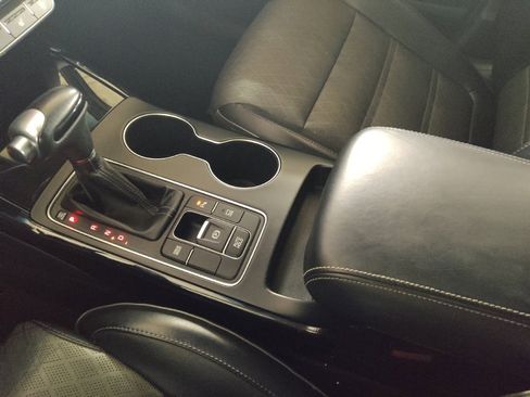 Used 2019 Kia Sorento SX FWD image 26
