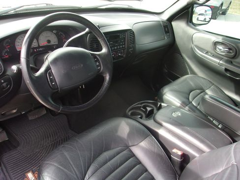 Used 2000 Ford F150 Harley-Davidson image 8