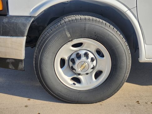 New 2025 Chevrolet Express 3500 w/ Power Convenience Package image 16