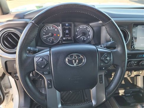 Used 2021 Toyota Tacoma TRD Off-Road image 26