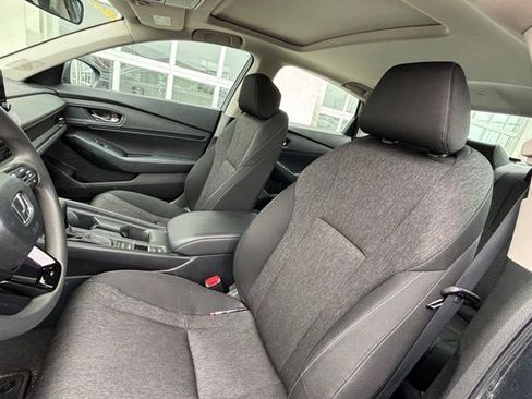 Certified 2023 Honda Accord EX image 7
