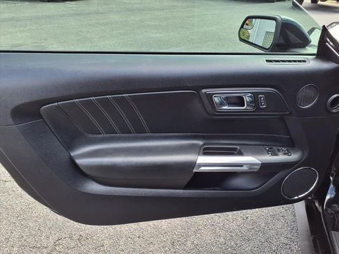 Used 2017 Ford Mustang GT Premium image 23