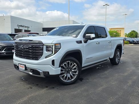 Certified 2026 GMC Sierra 1500 Denali Ultimate AWD/4WD image 2