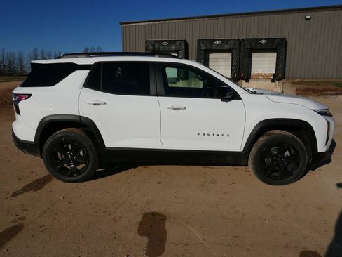 New 2026 Chevrolet Equinox LT w/ Midnight Edition image 2