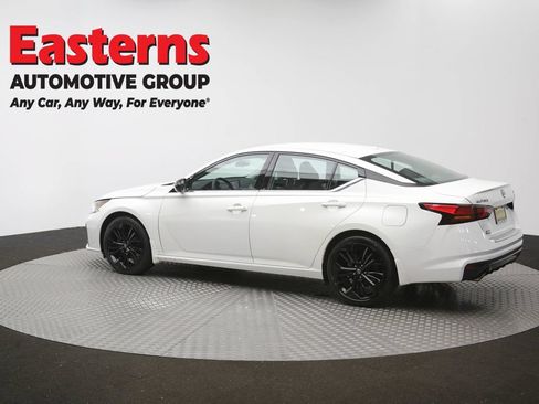 Used 2023 Nissan Altima 2.5 SR FWD image 62