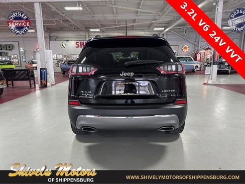 Used 2022 Jeep Cherokee Limited image 4