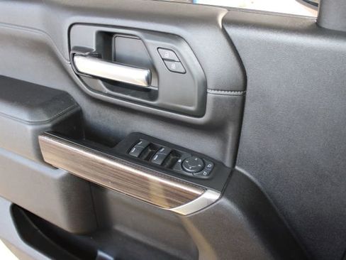 Used 2023 Chevrolet Silverado 2500 LT image 24