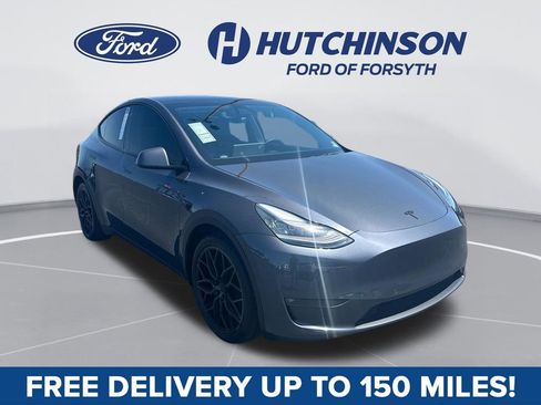 Used 2021 Tesla Model Y Long Range AWD/4WD image 1