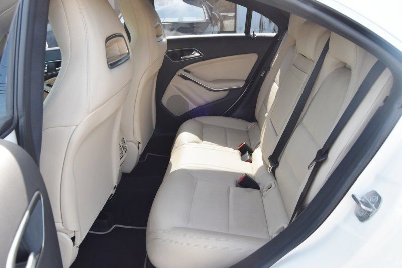 Used 2019 Mercedes-Benz CLA 250 4MATIC w/ Premium Package image 35