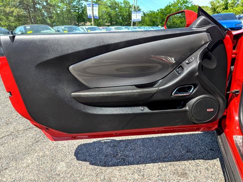 Used 2010 Chevrolet Camaro SS w/ LPO, Ground Effects Package image 11