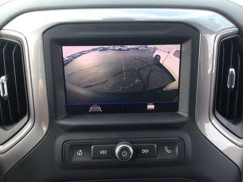 Used 2020 Chevrolet Silverado 1500 Custom w/ Custom Value Package AWD/4WD image 21