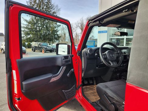 Used 2012 Jeep Wrangler Sport image 19