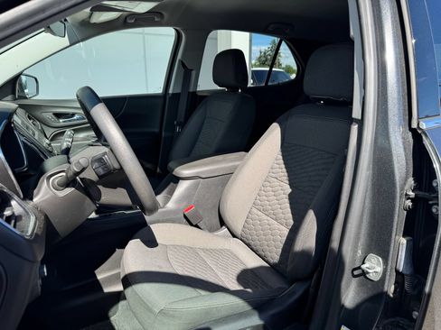 Used 2020 Chevrolet Equinox LT FWD image 7