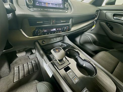 New 2026 Nissan Rogue SV FWD image 18