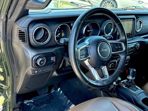 Used 2023 Jeep Wrangler Unlimited Sahara w/ Cold Weather Group AWD/4WD image 10