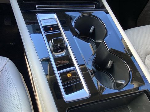 New 2026 Volkswagen Atlas SE image 25