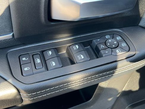 Used 2025 RAM 3500 Big Horn image 24