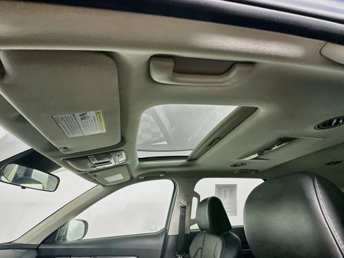 Used 2025 Kia Telluride S FWD image 25