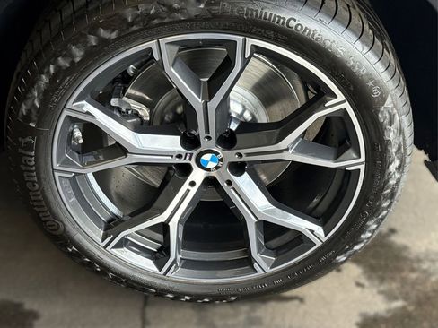 New 2026 BMW X5 xDrive50e w/ M Sport Package AWD/4WD image 14