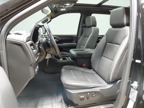 Certified 2024 Chevrolet Tahoe Premier w/ Premium Package AWD/4WD image 32