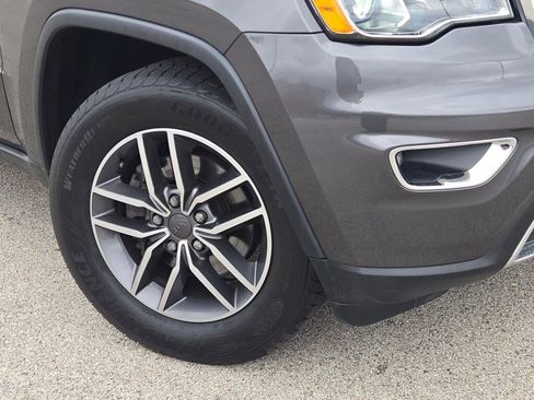 Used 2020 Jeep Grand Cherokee Limited AWD/4WD image 3