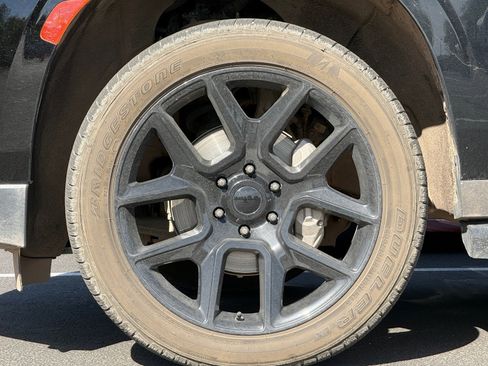 Used 2022 Chevrolet Tahoe LT w/ LT Signature Plus Package image 6