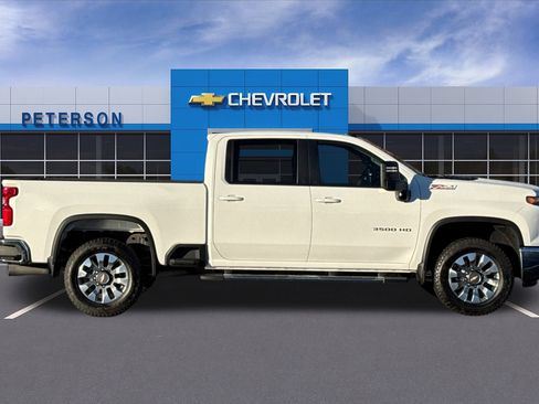 Certified 2024 Chevrolet Silverado 3500 LT w/ Convenience Package image 3