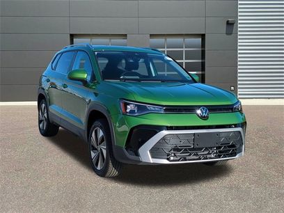 New 2025 Volkswagen Taos SE