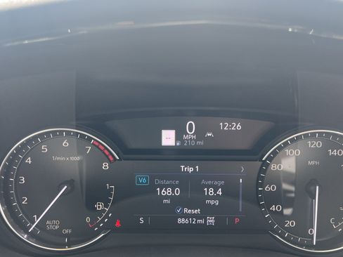 Used 2022 Cadillac XT6 Sport w/ LPO, ONYX Package image 21