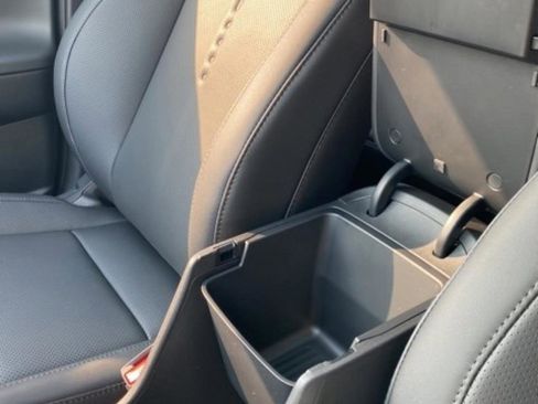 New 2026 Hyundai Kona Limited FWD image 25